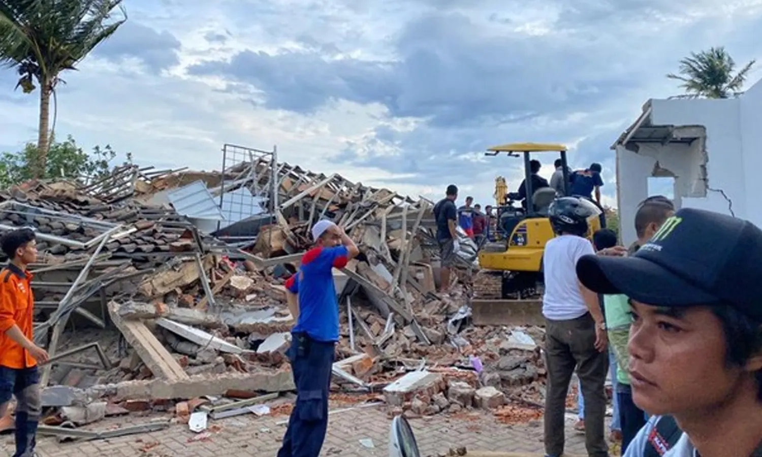 Bupati Cianjur: 56 Meninggal Dunia Akibat Gempa, 700 Luka